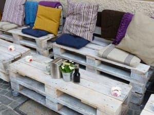 Paletten Möbel liegen im Trend
