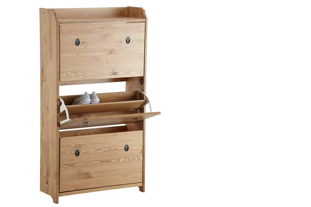 Schuhschrank aus Massiv-Holz (depositphotos.com)